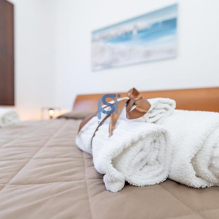 Azzurro - Self Check In Hotel เชฟาลู ภายนอก รูปภาพ